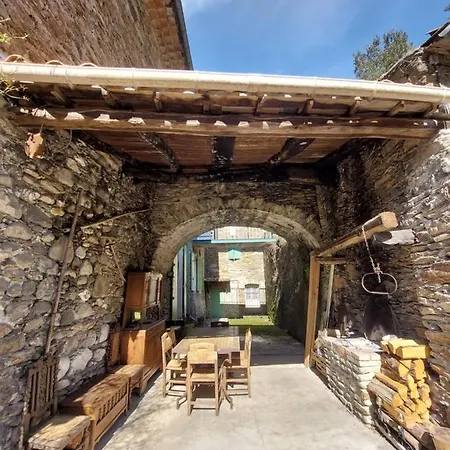 D'hotes Dans Mas Avec Jardin En Bord De Riviere Bed & Breakfast